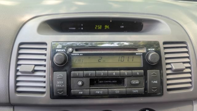 Used 2002 Toyota Camry LE FWD image 32
