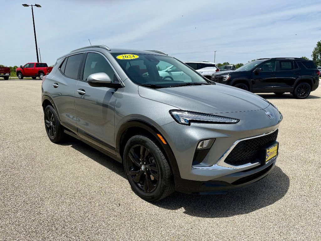 Used 2024 Buick Encore GX Sport Touring image 6