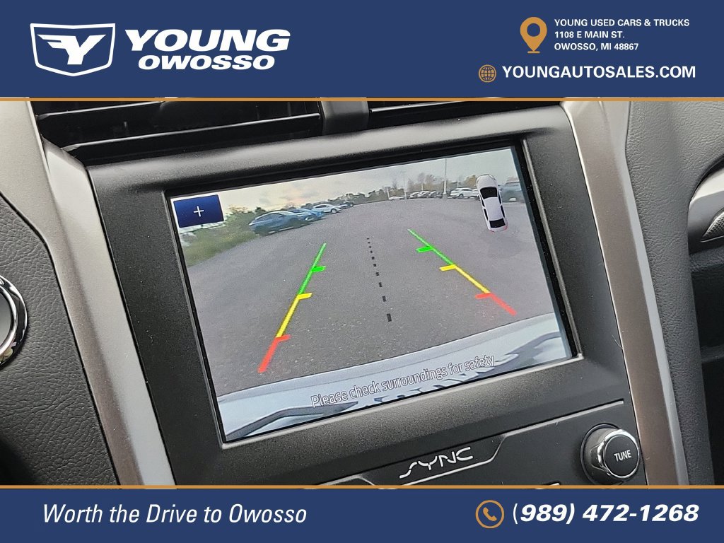 Used 2020 Ford Fusion SE FWD image 19