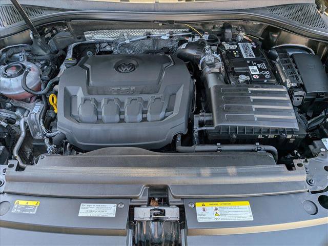 Used 2023 Volkswagen Tiguan SE R-Line image 26