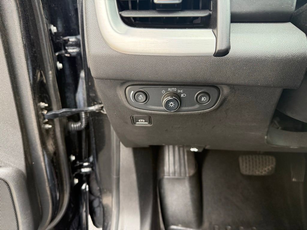 Used 2019 GMC Terrain SLT w/ Preferred Package image 14