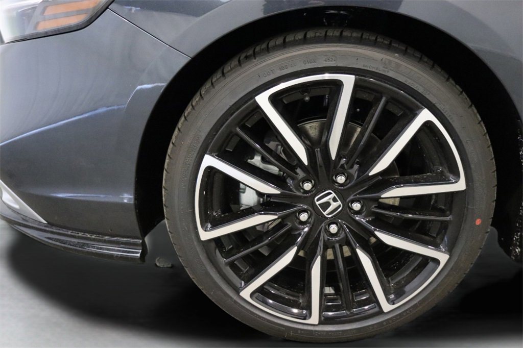 New 2025 Honda Accord Touring image 3