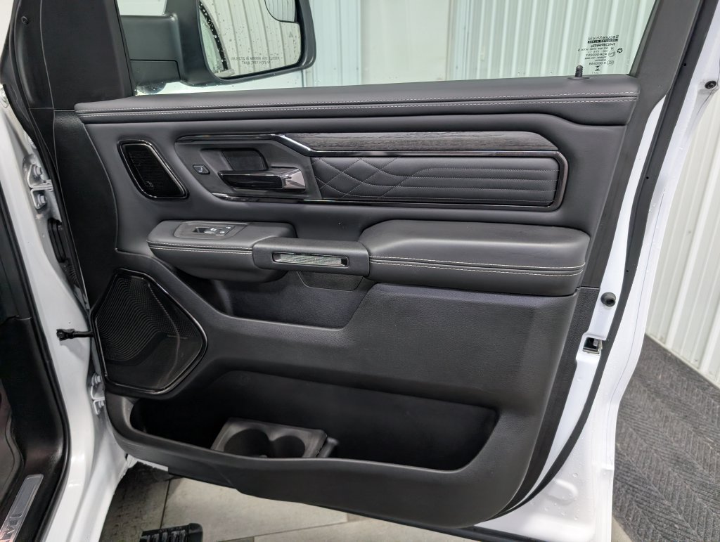 Used 2026 RAM 1500 Limited AWD/4WD image 31