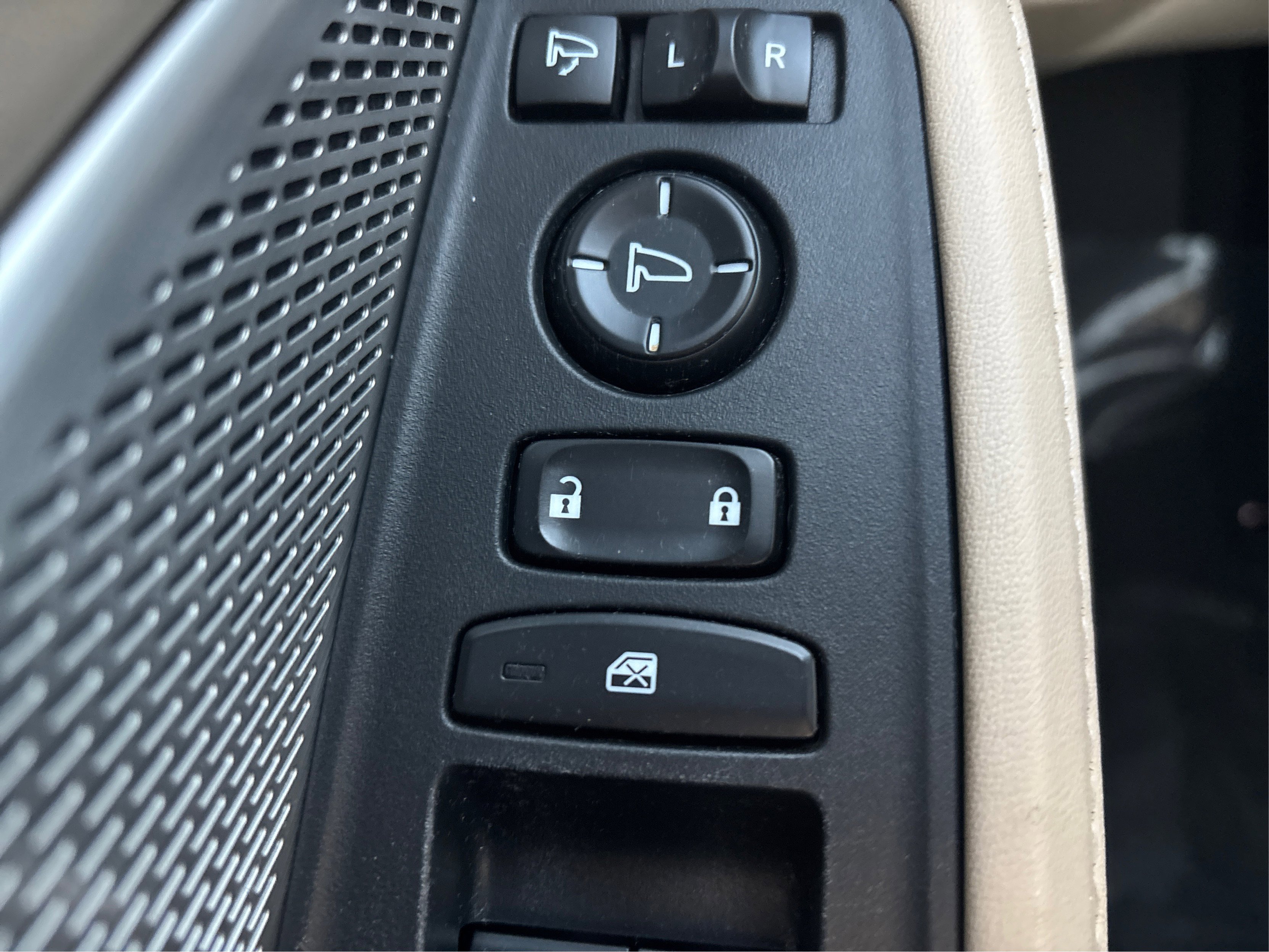 Used 2024 Acura MDX SH-AWD w/ Technology Package image 49