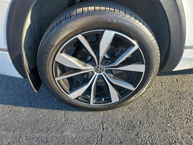 Used 2024 Volkswagen Atlas SEL Premium R-Line image 7