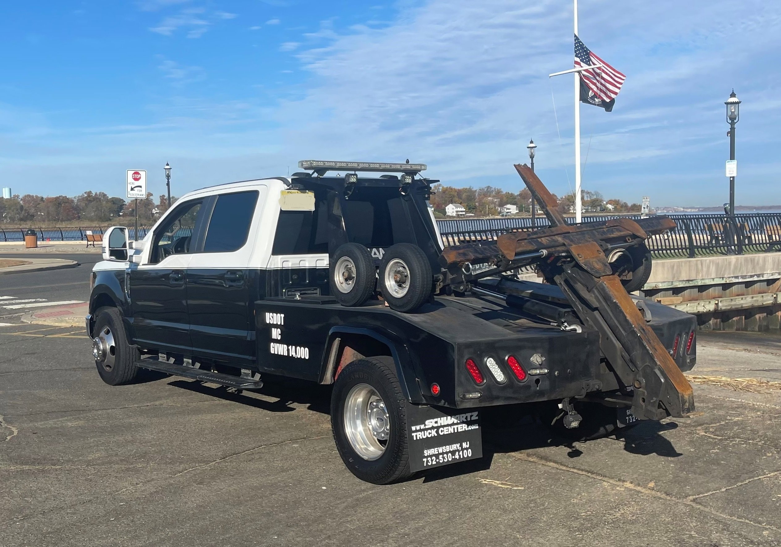Used 2020 Ford F350 XL w/ Power Equipment Group image 5
