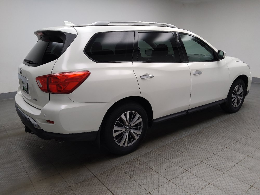 Used 2019 Nissan Pathfinder S AWD/4WD image 10