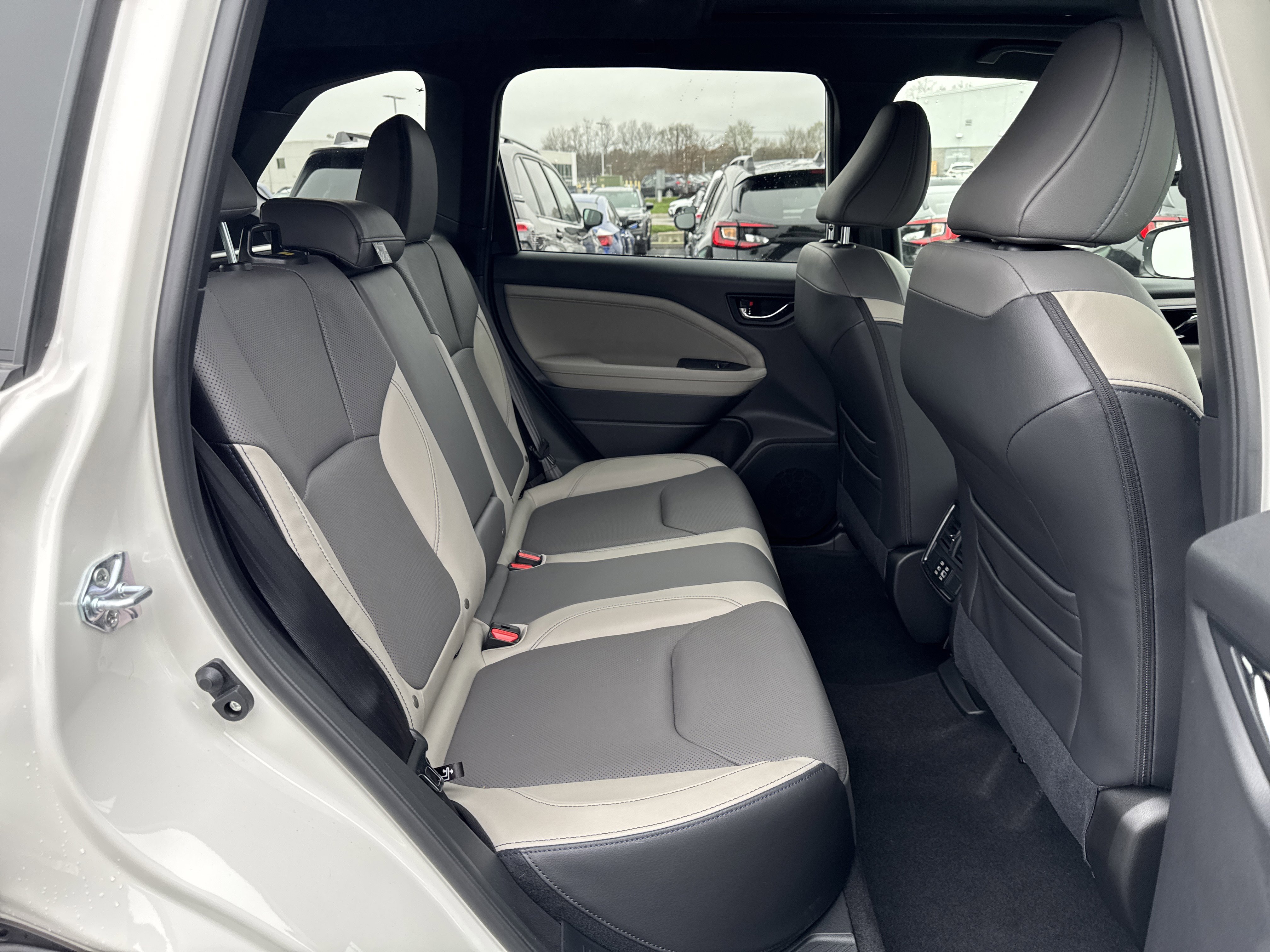 Certified 2025 Subaru Forester Limited image 23