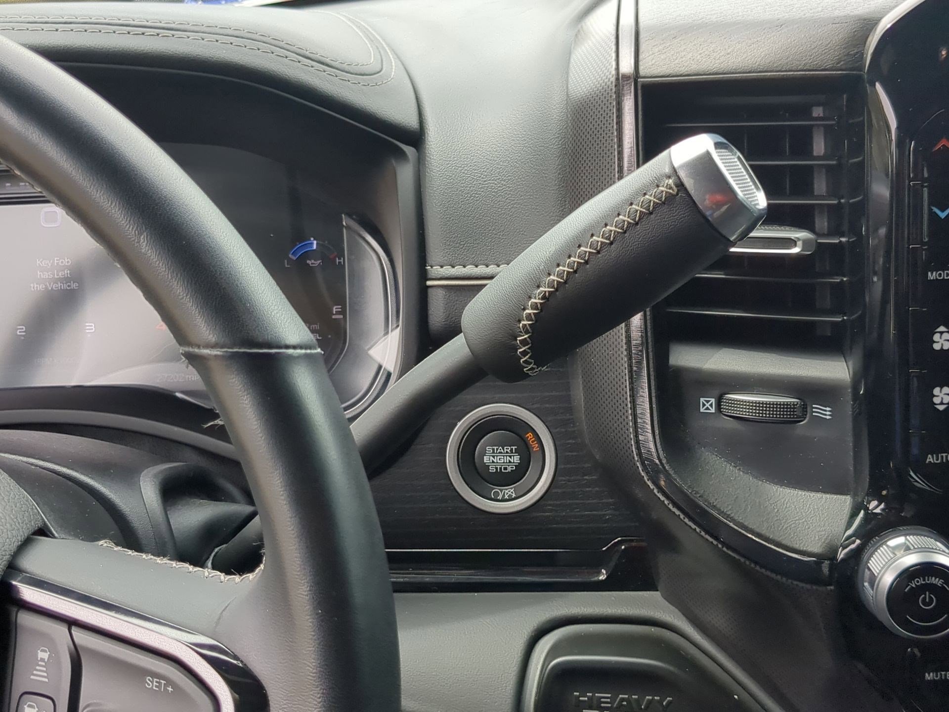 Used 2024 RAM 2500 Limited image 21