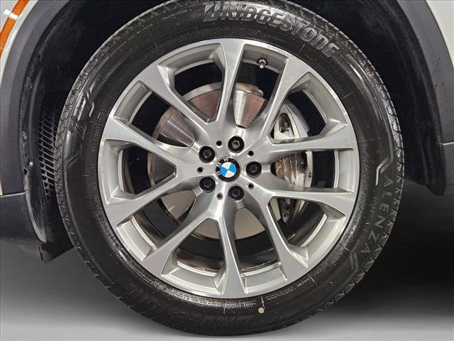Certified 2024 BMW X5 sDrive40i w/ Premium Package RWD image 24