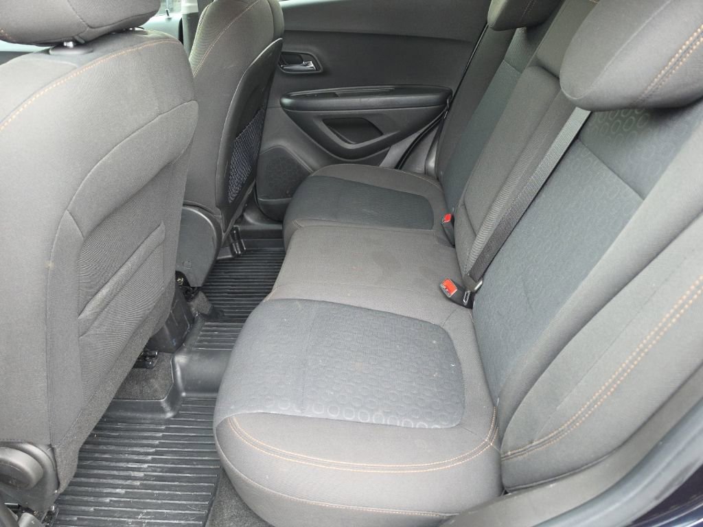 Used 2021 Chevrolet Trax LS w/ Tint and Cruise Package FWD image 23