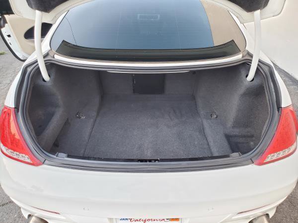 Used 2010 BMW 650i Coupe image 19