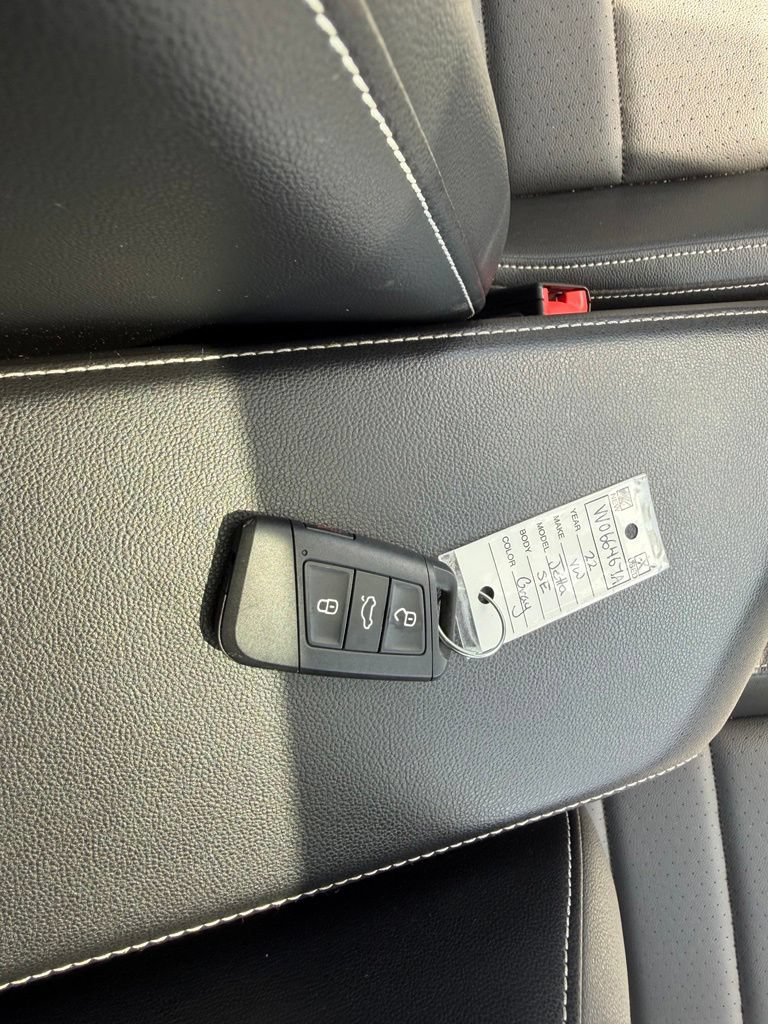 Certified 2022 Volkswagen Jetta SE FWD image 26