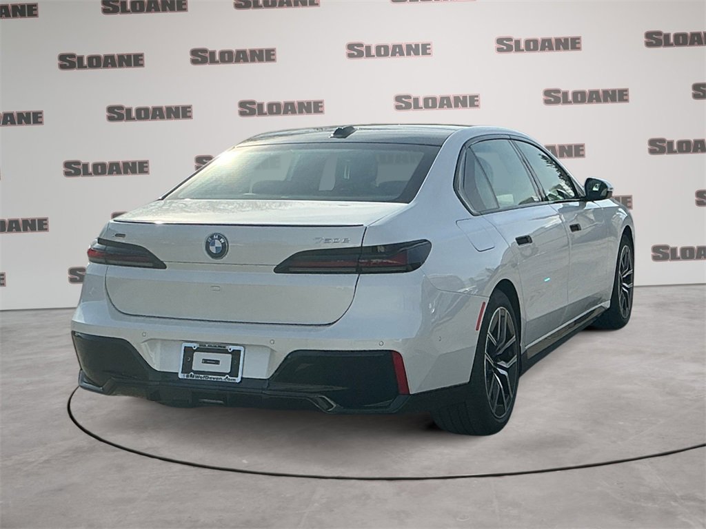 New 2026 BMW 750e xDrive image 5