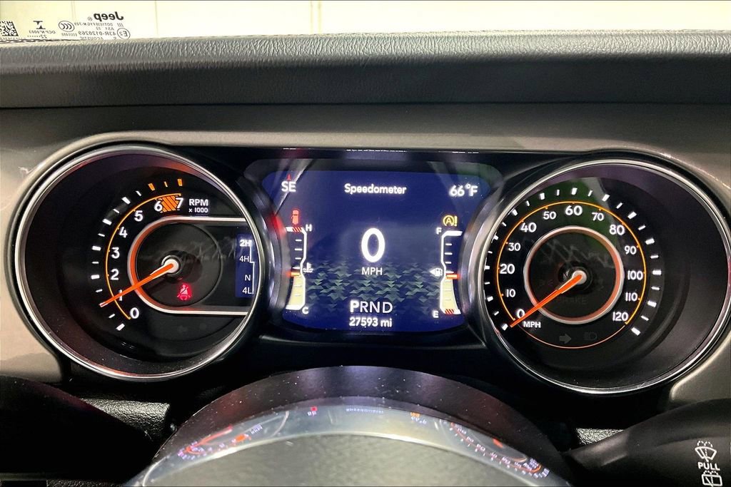 Used 2022 Jeep Wrangler Unlimited Sahara w/ Cold Weather Group image 25