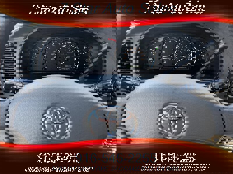 Used 2005 Toyota Sequoia SR5 image 9