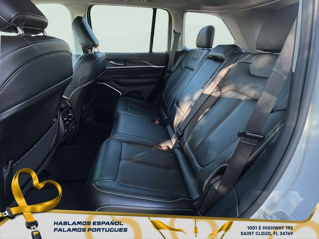 Used 2022 Jeep Grand Cherokee Limited w/ Luxury Tech Group II image 29