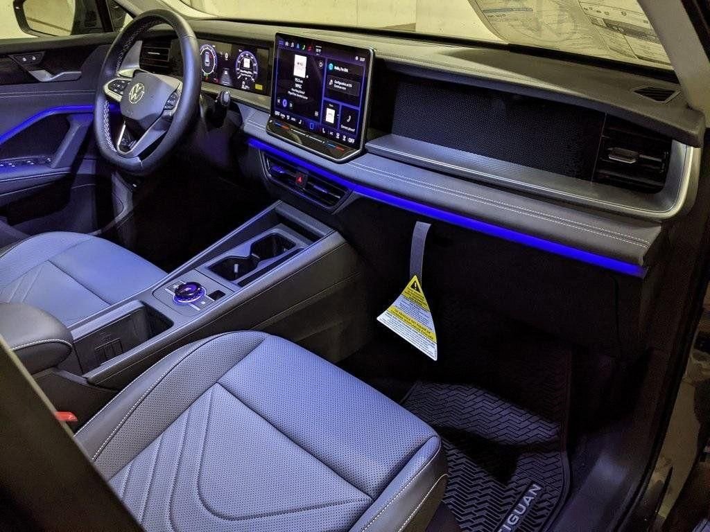 New 2026 Volkswagen Tiguan SE AWD/4WD image 20