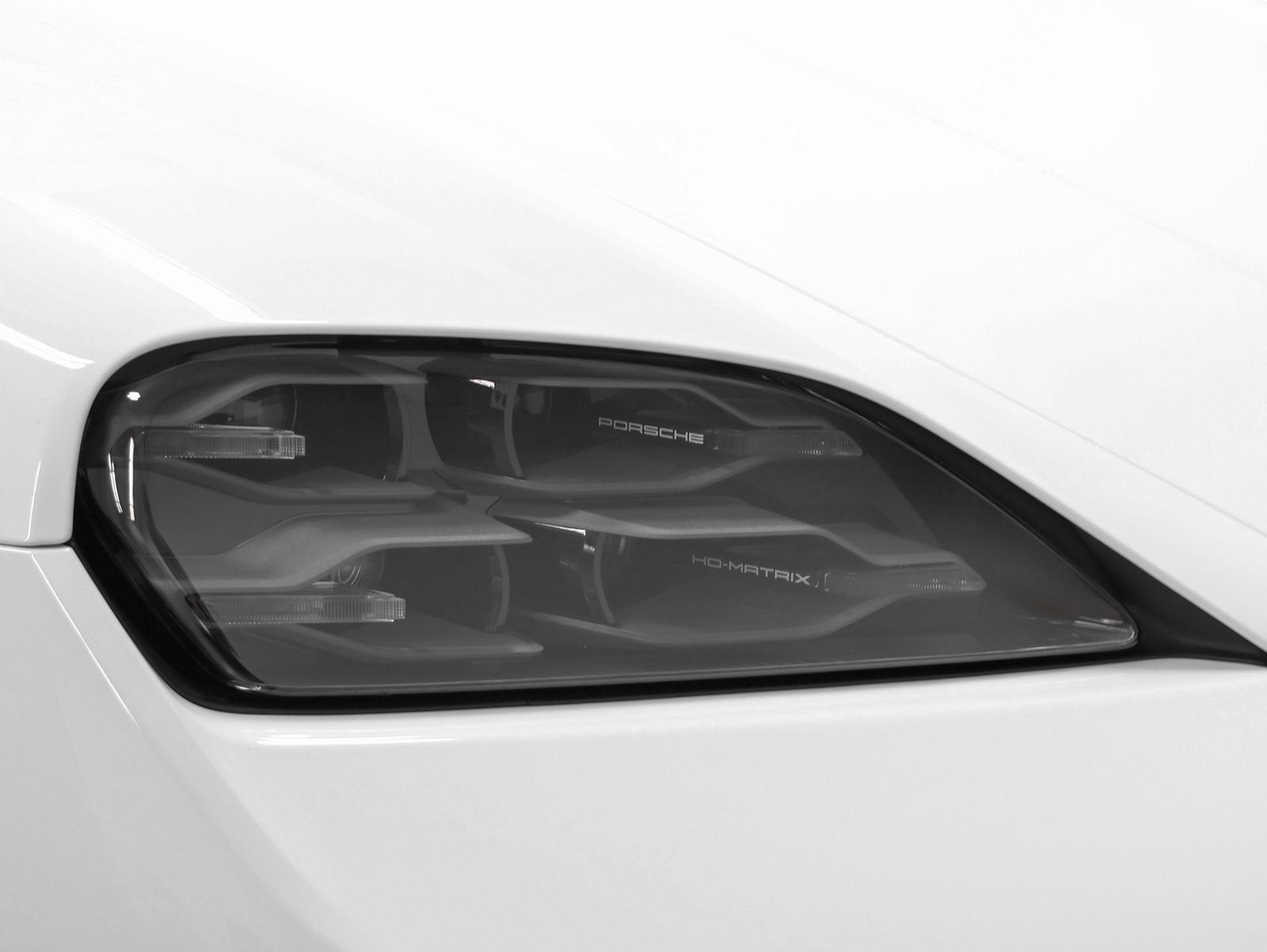 New 2026 Porsche Taycan image 20