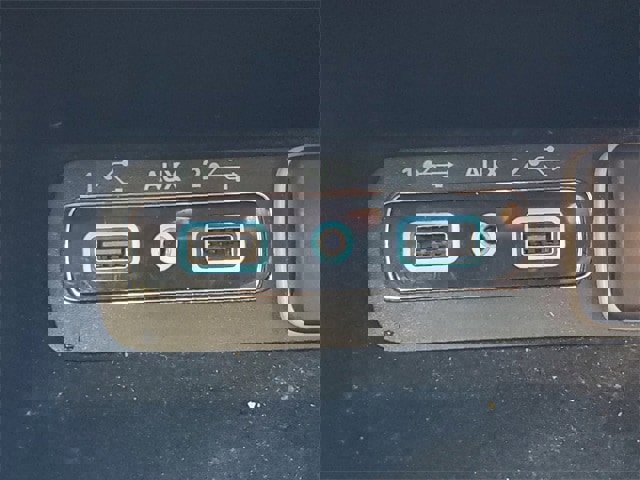 Used 2019 Jeep Grand Cherokee Limited image 28