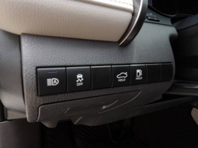 Used 2024 Toyota Camry SE FWD image 20