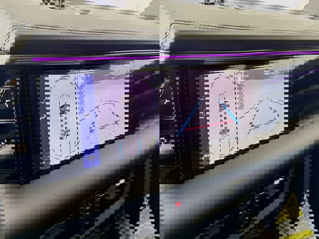 New 2026 Porsche Macan Electric image 20