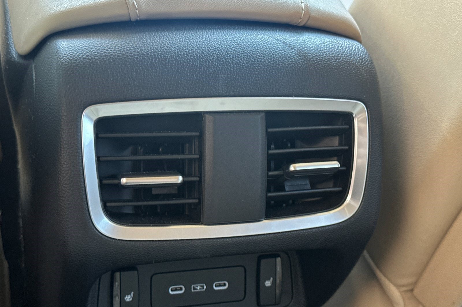 Used 2023 Acura RDX AWD w/ Advance Package image 16