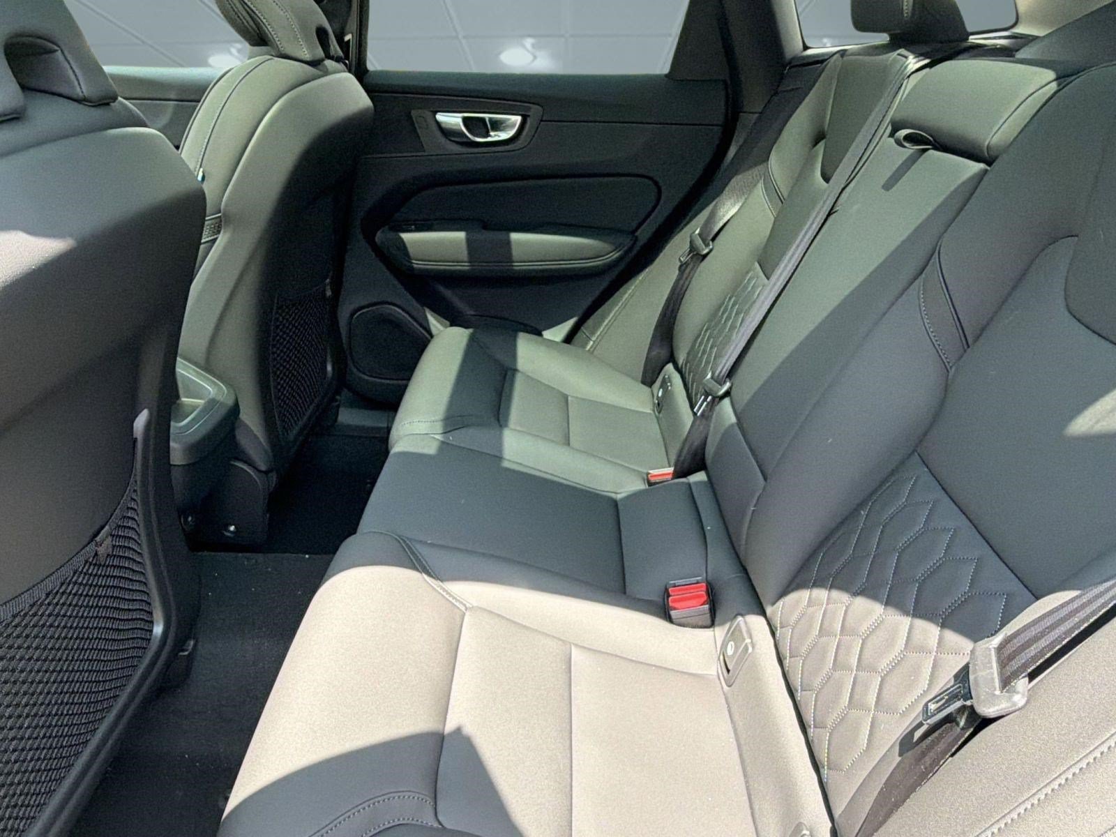 New 2026 Volvo XC60 B5 Plus w/ Climate Package AWD/4WD image 24