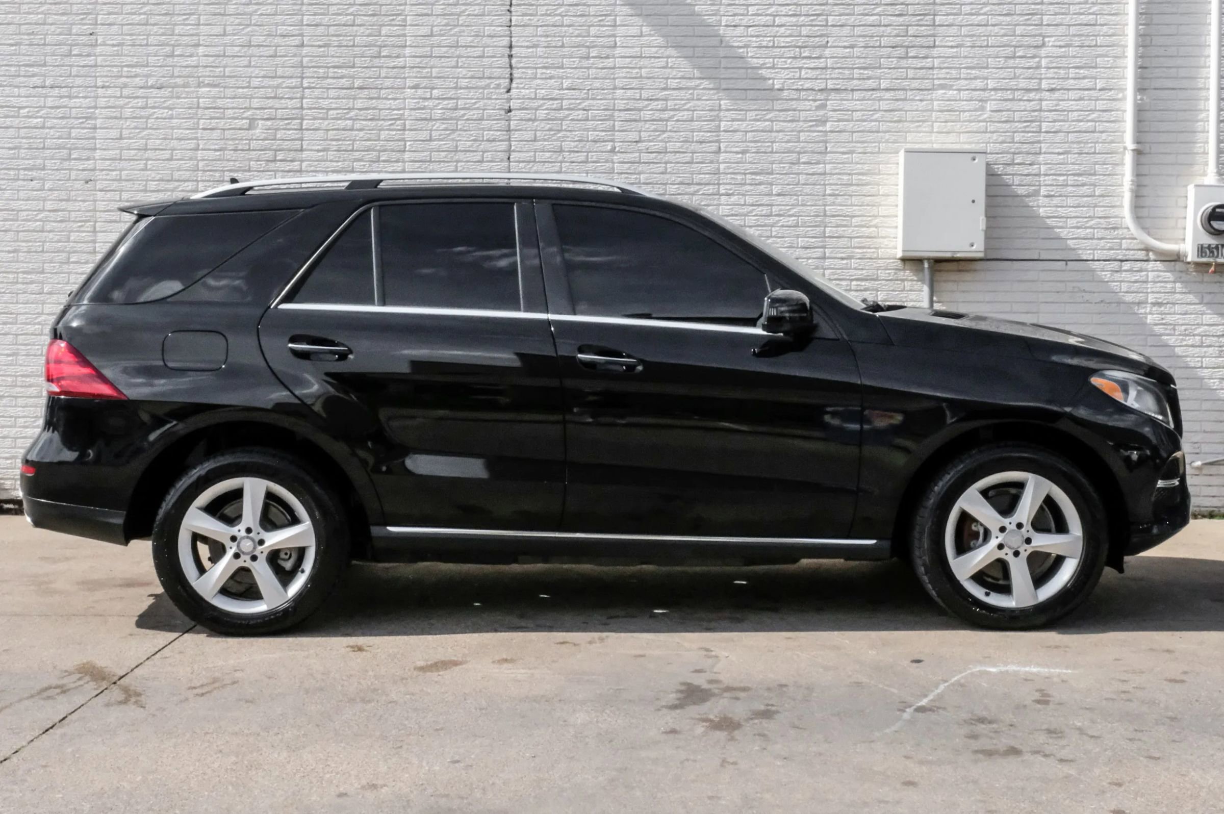 Used 2017 Mercedes-Benz GLE 350 4MATIC w/ Premium 1 Package image 7
