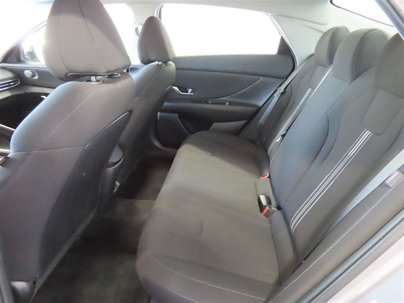 Used 2024 Hyundai Elantra SEL FWD image 29