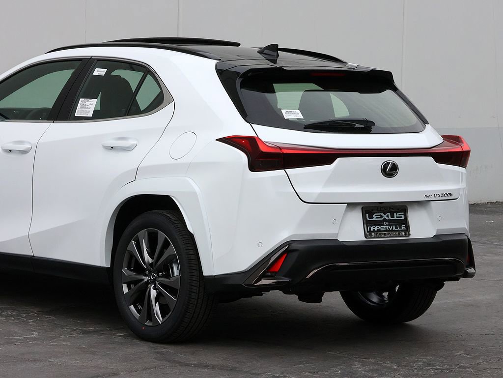 New 2026 Lexus UX 300h AWD image 9