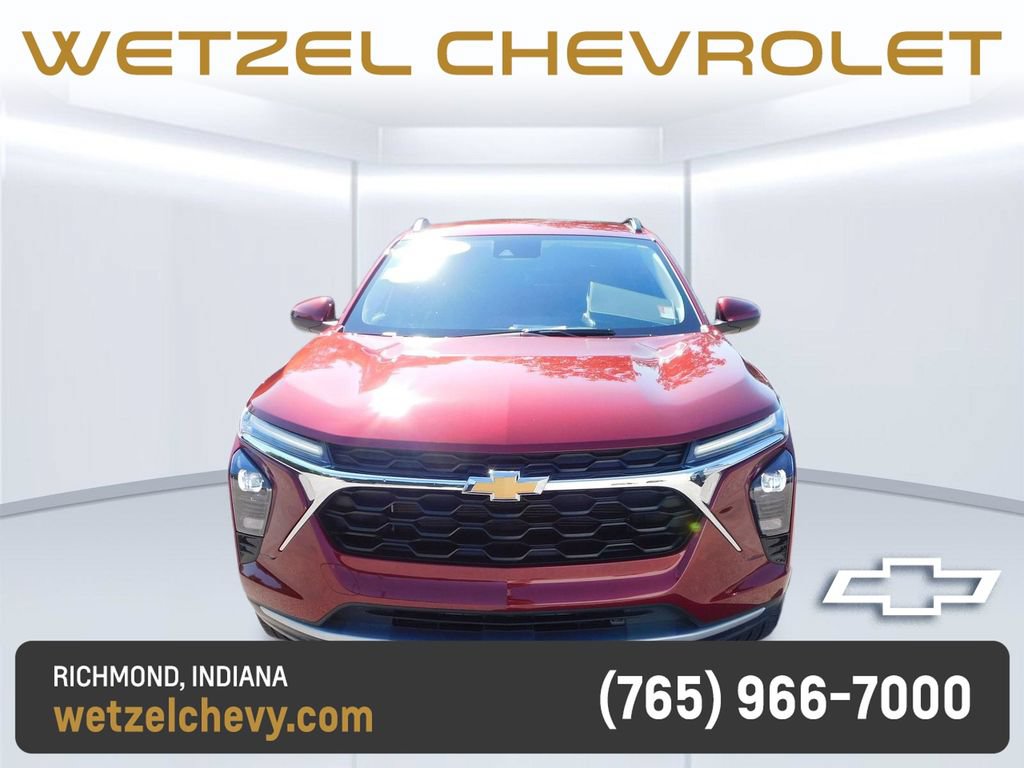 Used 2025 Chevrolet Trax LT w/ Driver Confidence Package FWD image 8