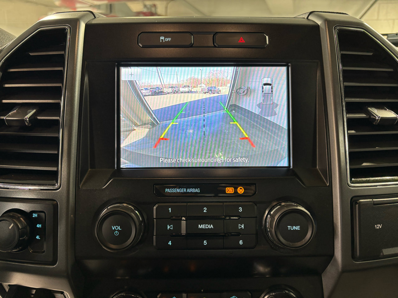 Used 2021 Ford F250 XLT w/ XLT Premium Package image 33