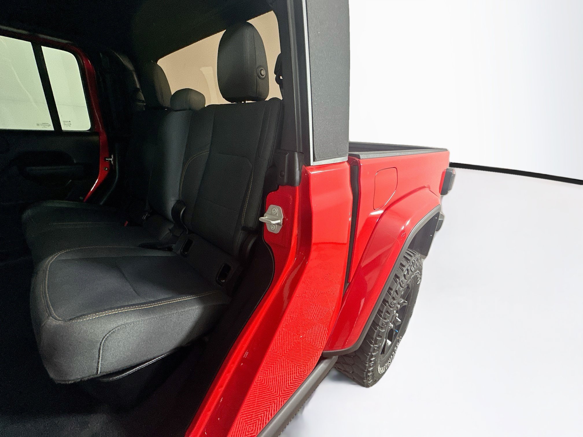 Used 2024 Jeep Gladiator Sport AWD/4WD image 26
