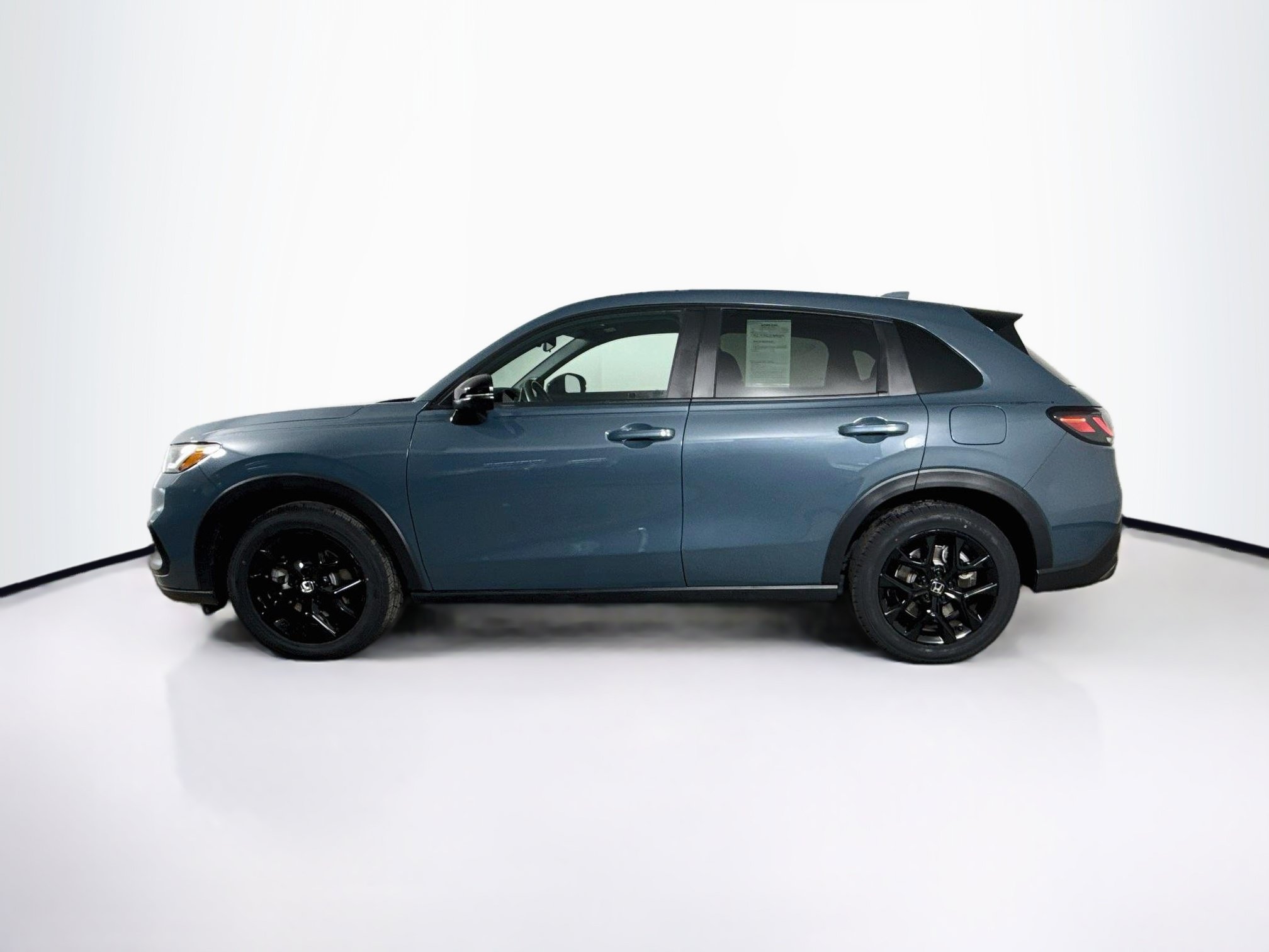 Certified 2025 Honda HR-V Sport image 7