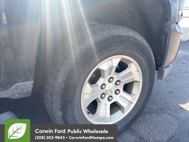 Used 2018 Chevrolet Silverado 1500 LT w/ All Star Edition AWD/4WD image 10