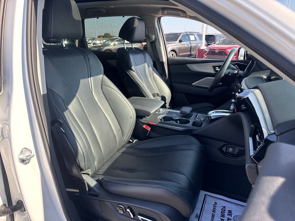 Used 2023 Acura MDX w/ Technology Package FWD image 11