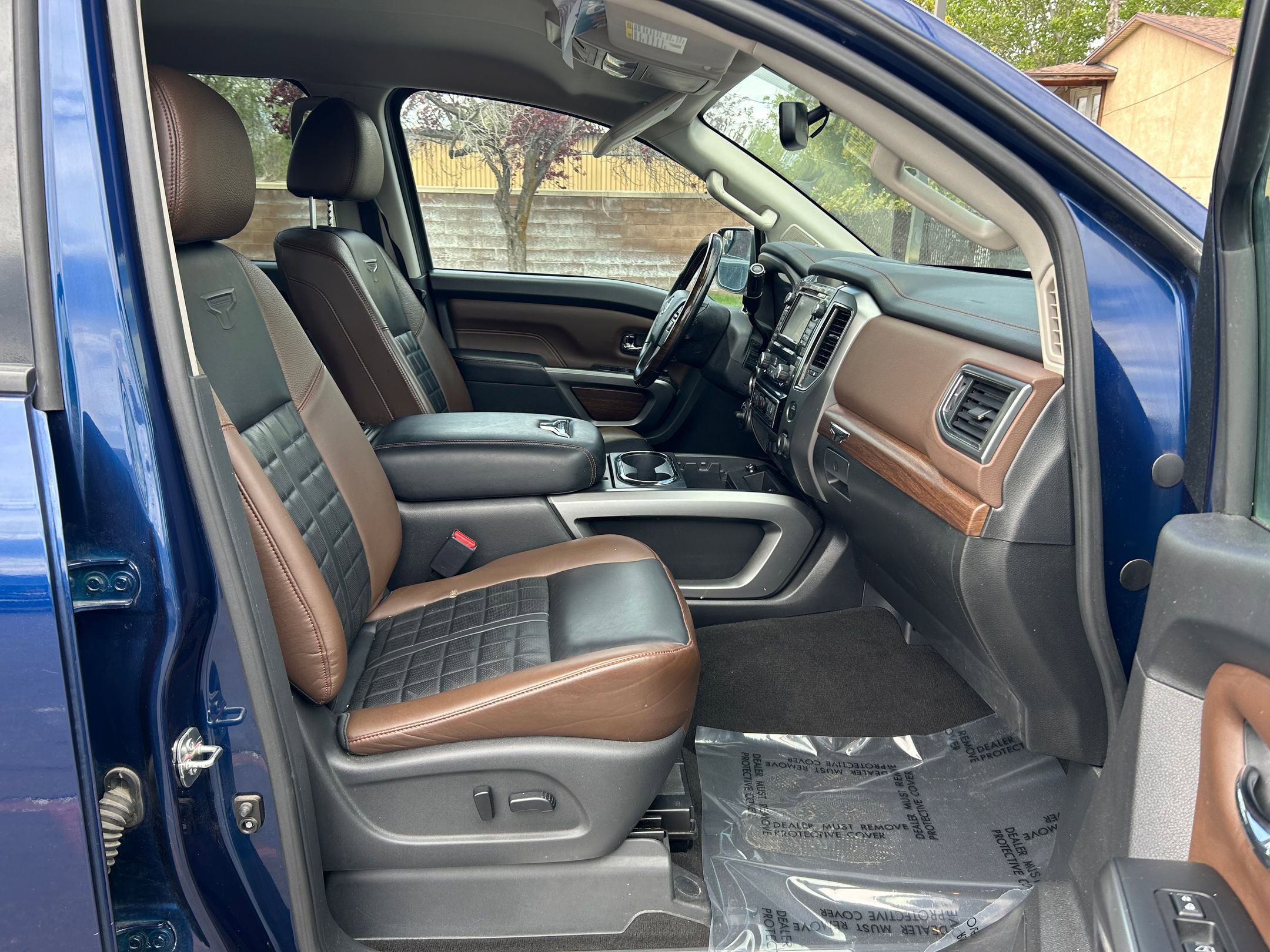 Used 2018 Nissan Titan Platinum Reserve image 30