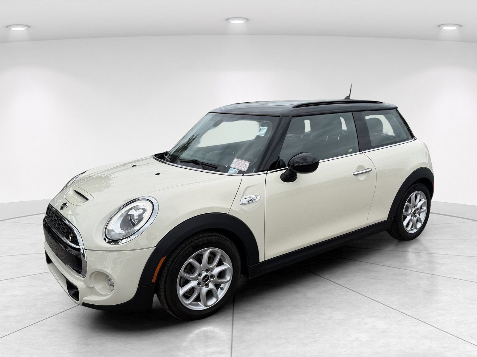 Used 2017 MINI Cooper S FWD image 8