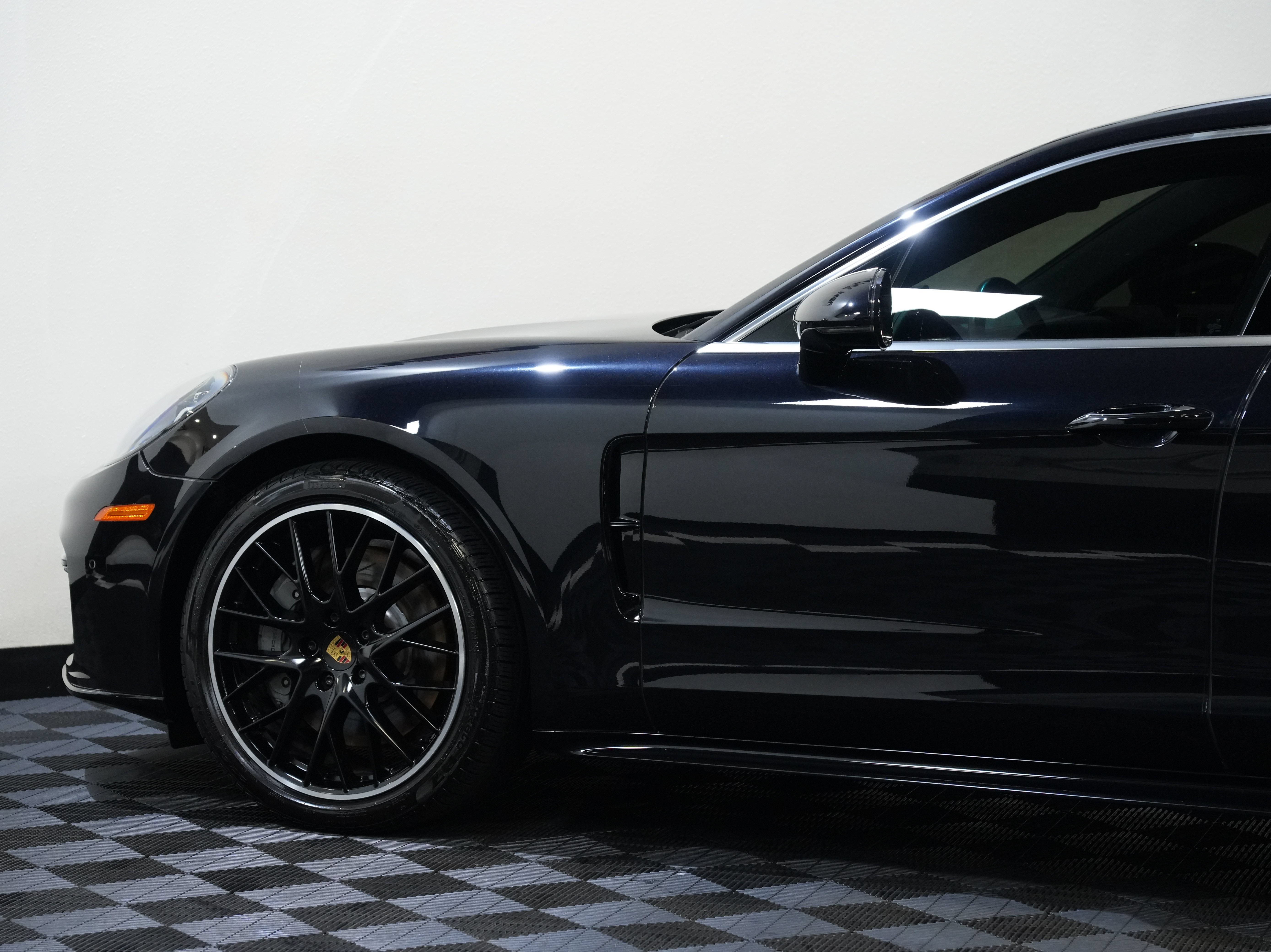 Used 2018 Porsche Panamera 4S AWD/4WD image 19