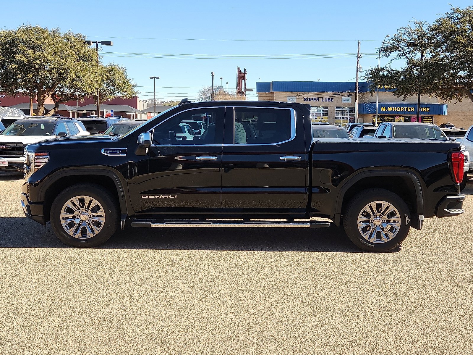 Used 2024 GMC Sierra 1500 Denali w/ Technology Package image 2