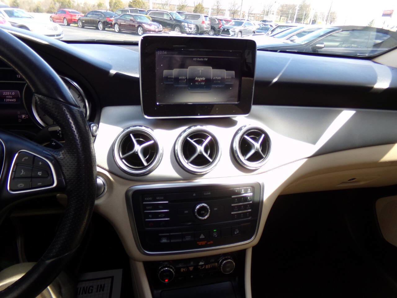 Used 2017 Mercedes-Benz GLA 250 4MATIC image 48