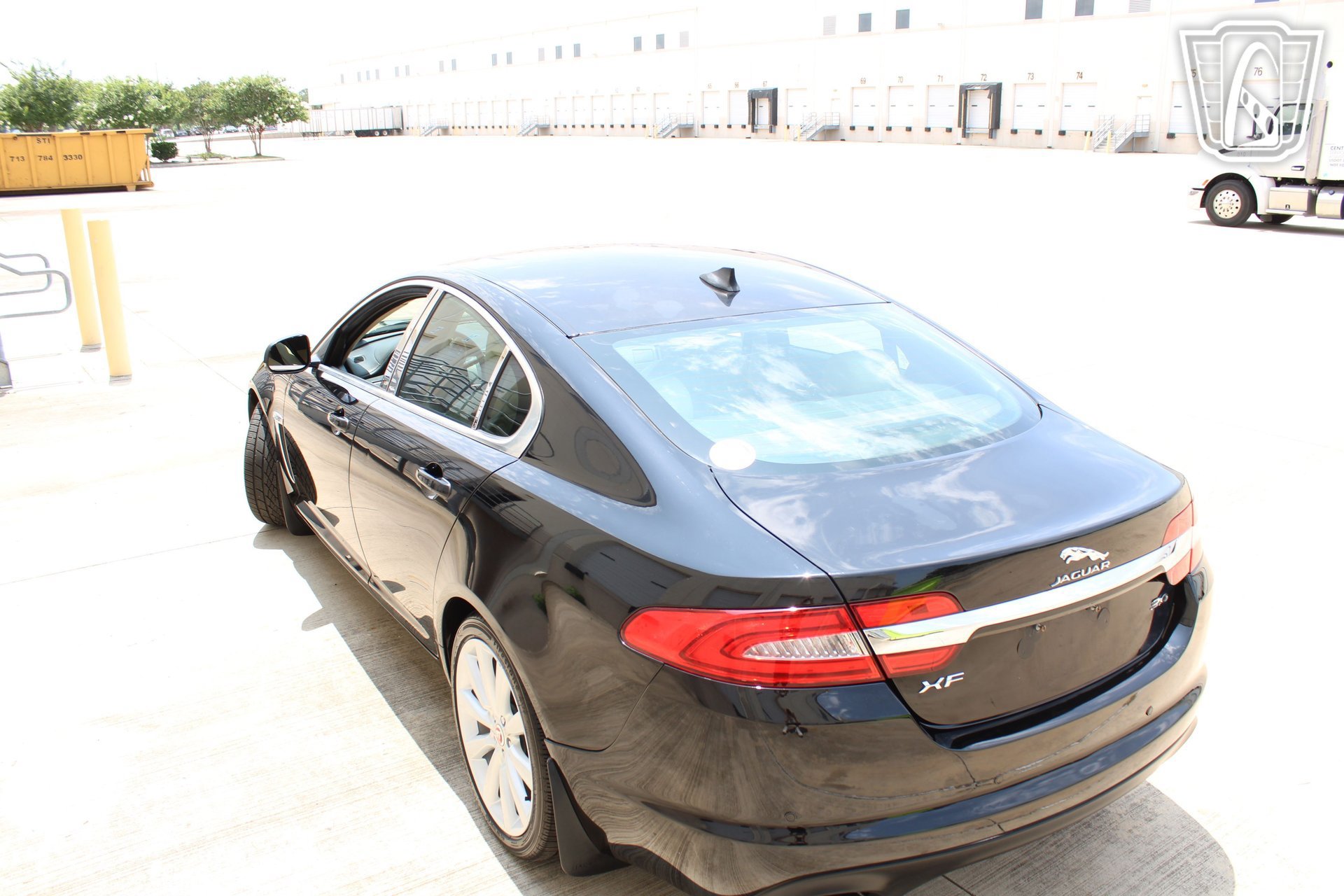 Used 2014 Jaguar XF 3.0 RWD image 25