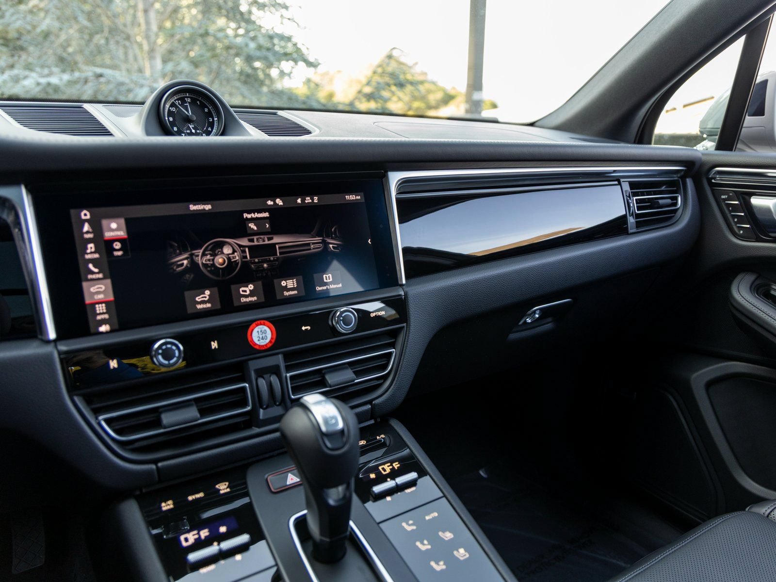 New 2026 Porsche Macan AWD/4WD image 36