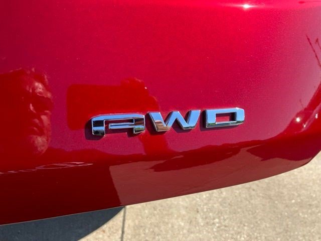 Used 2024 GMC Terrain SLT w/ Infotainment Package II AWD/4WD image 26