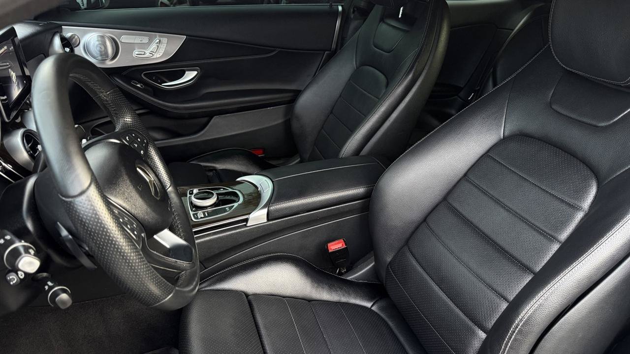 Used 2018 Mercedes-Benz C 300 4MATIC Coupe image 29