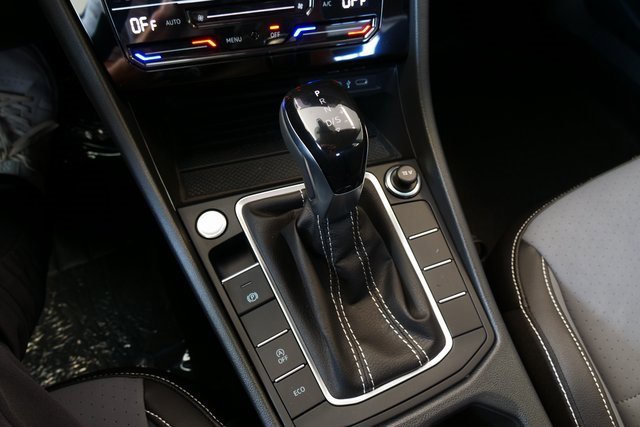 New 2025 Volkswagen Jetta SE image 21