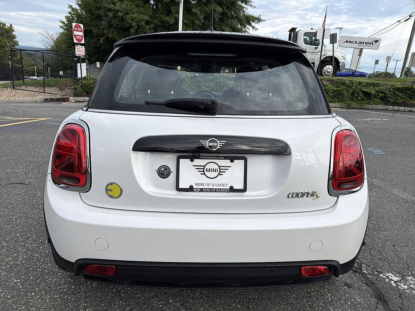 Used 2024 MINI Cooper SE FWD image 13