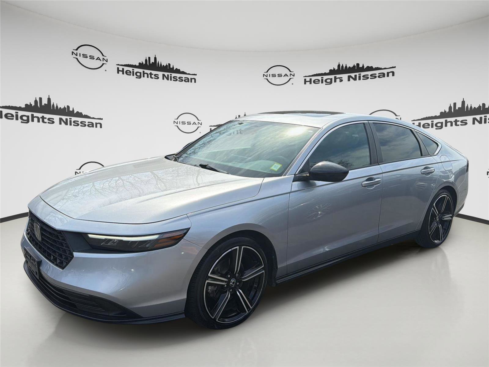 Used 2023 Honda Accord Sport image 1