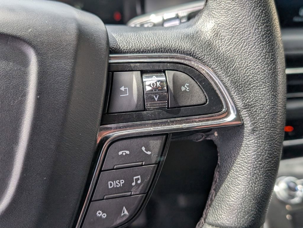 Used 2022 Lincoln Nautilus FWD image 21